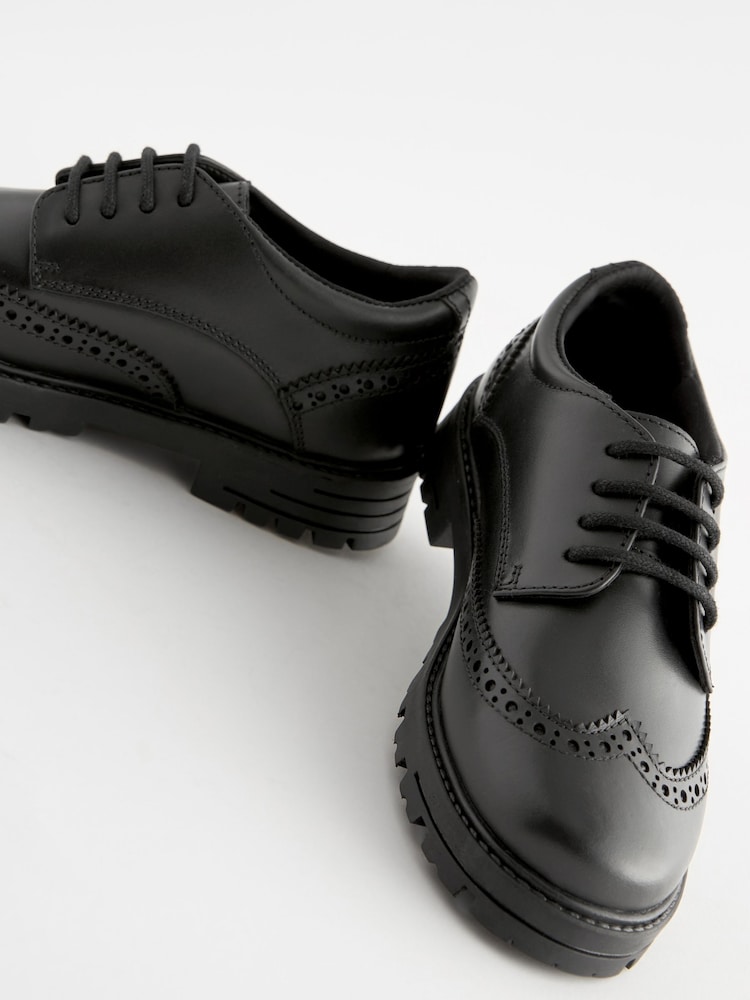 Črna Matjaž - Šolski usnjeni brogues z vezalkami in debelim podplatom - Slika 11 iz 11 Črna Matjaž - Šolski usnjeni brogues z vezalkami in debelim podplatom - Slika 11 iz 11
