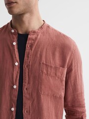 Reiss Sienna Ocean Linen Grandad Collar Shirt - Image 4 of 6