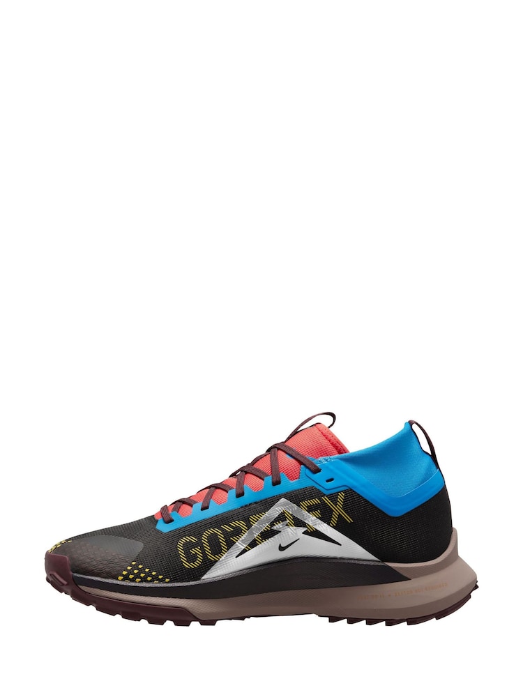 Nike Green/Blue React Pegasus Trail 4 Gore-Tex Running Trainers - Image 2 of 5