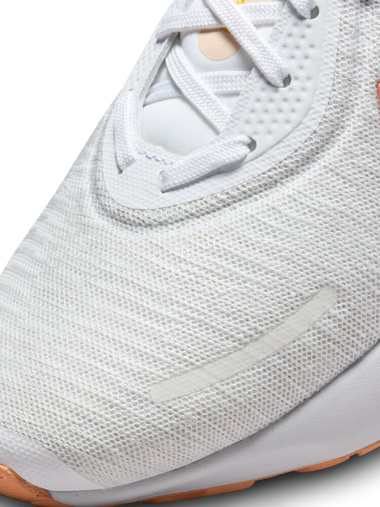 Nike White/Purple Renew Run 4 Trainers - Image 4 of 4