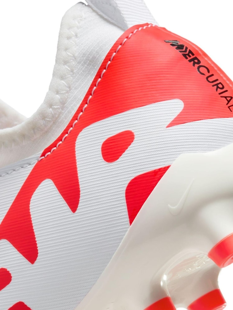 Nike Red Kids Zoom Mercurial Vapor 15 Academy Firm Ground Football Boots - Image 8 of 9