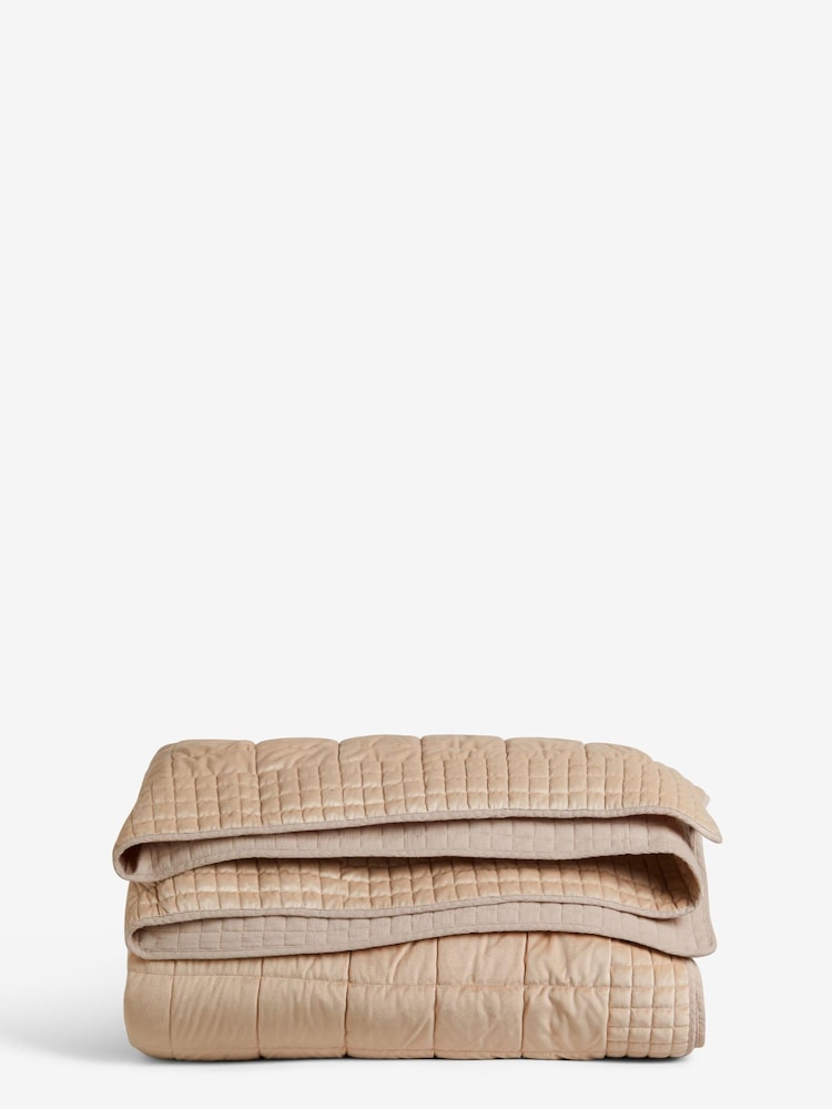 Champagne Gold Brooklyn Quilted Bedspread - Image 2 of 2 Champagne Gold Brooklyn Quilted Bedspread - Image 2 of 2