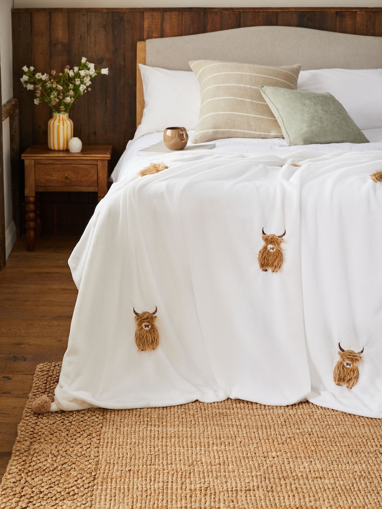 Natural Hamish The Highland Cow Applique Fleece Throw - Image 1 of 5