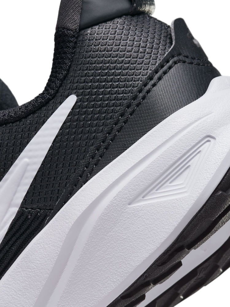 Nike Black White Junior Star Runner 4 Trainers - Image 11 of 11