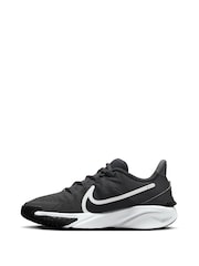 Nike Black/White Youth Star Runner 4 Trainers - Image 5 of 10