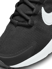Nike Black/White Youth Star Runner 4 Trainers - Image 9 of 10