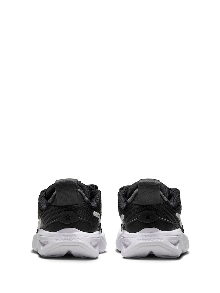 Nike Black/White Infant Star Runner 4 Trainers - Image 7 of 9