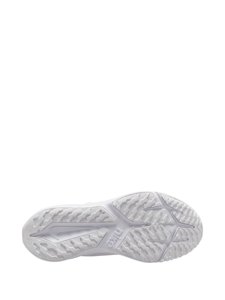 Nike White Youth Star Runner 4 Trainers - Image 5 of 7