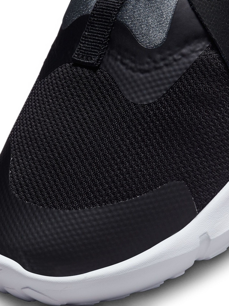 Nike Black/Gold Flex Runner Youth Trainers - Image 11 of 11