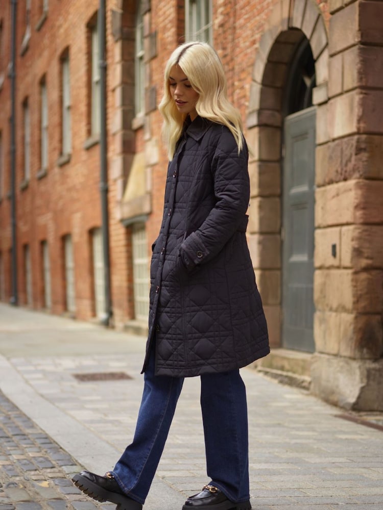 Another Sunday Diamond Quilted Padded Lightweight Midi Coat with Collar In Black - Image 2 of 5