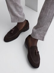 Reiss Chocolate Windsor Suede Tassel Loafers - Image 3 of 6