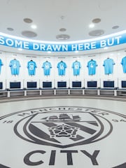 Virgin Experience Days Chelsea Stamford Bridge Stadium Tour For Two - Image 1 of 4