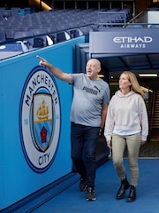 Virgin Experience Days Chelsea Stamford Bridge Stadium Tour For Two - Image 2 of 4