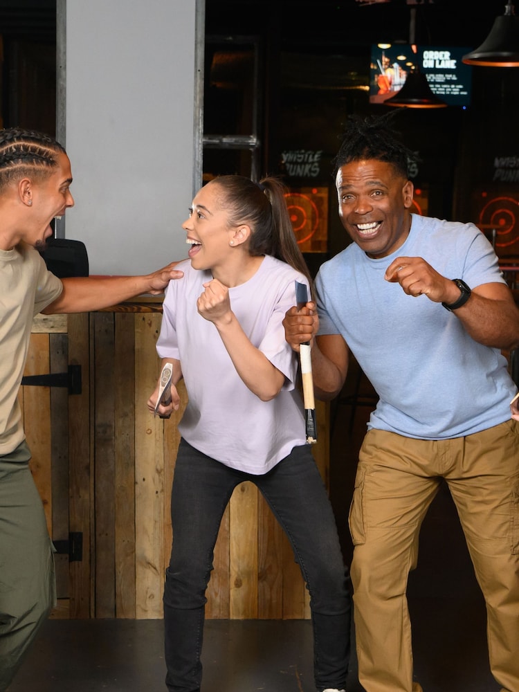 Virgin Experience Days Urban Axe Throwing with a Beer for Two - Image 4 of 4