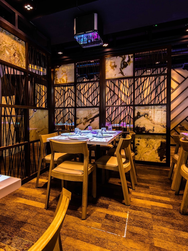 Virgin Experience Days Comedy Night with Three Dish Dinner for 2 at inamo - Image 3 of 3