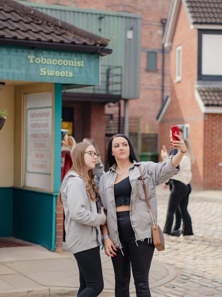 Virgin Experience Days Coronation Street: The Tour for Two - Image 2 of 4