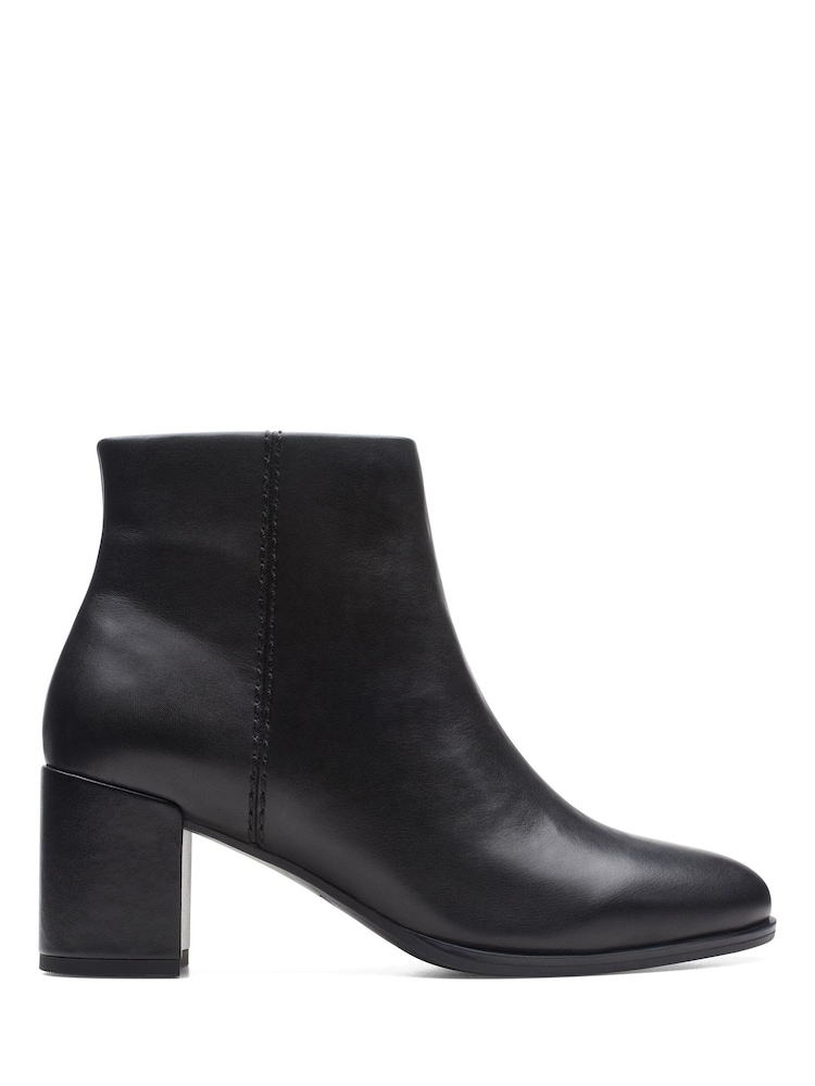 Clarks Leather Freva55 Stiefel mit Reißverschluss - Bild 1 von 7 Clarks Leather Freva55 Stiefel mit Reißverschluss - Bild 1 von 7