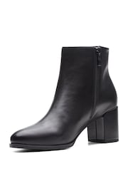 Clarks Black Standard Fit (F) Leather Freva55 Zip Boots - Image 4 of 7