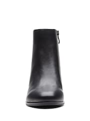 Clarks Black Standard Fit (F) Leather Freva55 Zip Boots - Image 5 of 7