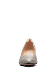 Clarks Silver Standard Fit (F) Violet55 Rae Wide Fit Shoes - Image 5 of 7