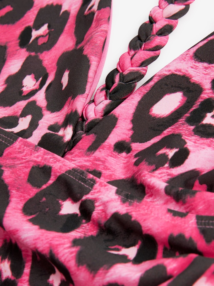 Leopard, pink - Bauchformender Badeanzug mit tiefem Ausschnitt und geflochtenem Design hinten - Bild 7 von 7