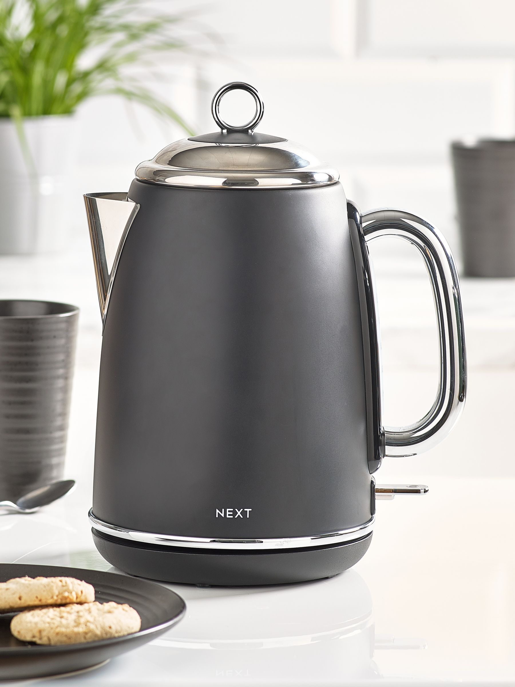Black Erin Kettle