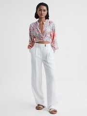 Reiss Coral/White Elle Floral Print Tie Front Cropped Blouse - Image 3 of 5