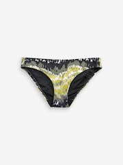Knüpfbatik, Grün - Bikinihose mit hohem Beinausschnitt - Bild 4 von 6