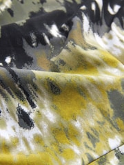 Knüpfbatik, Grün - Bikinihose mit hohem Beinausschnitt - Bild 6 von 6