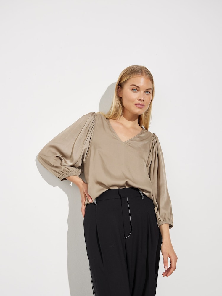 mbyM Cream V-Neck Deep Sleeve Blouse - Image 1 of 4
