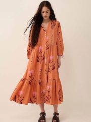 Vestido a media pierna con estampado floral botánico de algodón seersucker con pinzas East Maisie - Imagen 1 de 6