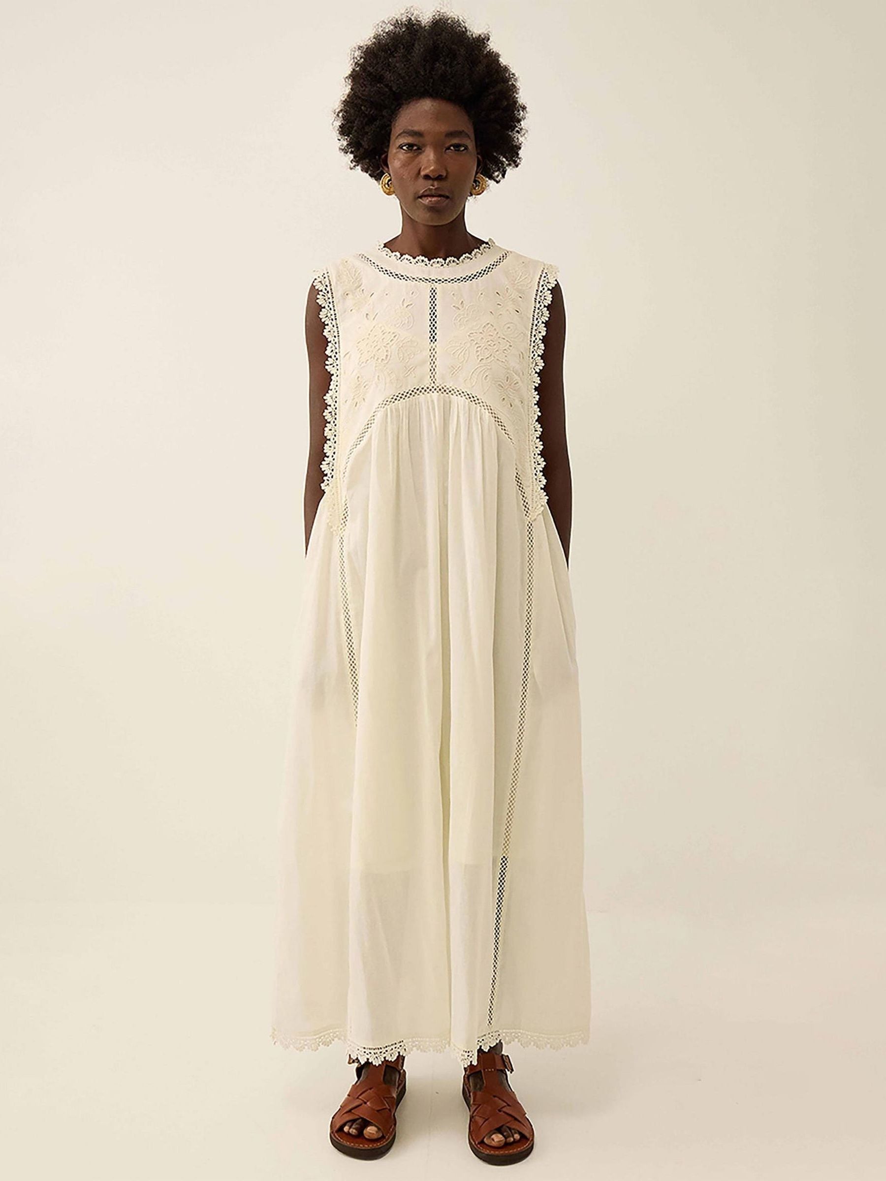 DIRT ドレス　ECRU 2021SS Collection Buy East White Winnie Butter Broderie Lace Waisted Midi Dress from