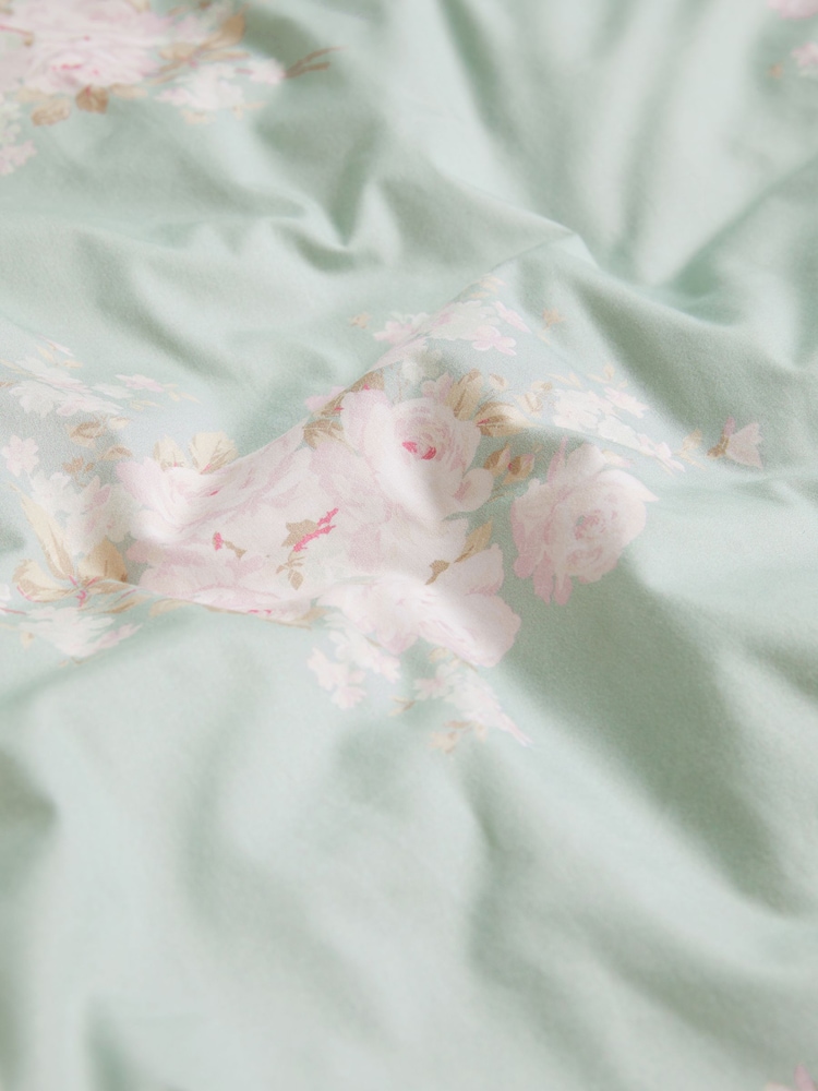 Shabby Chic by Rachel Ashwell® Bella Rose Flat Piped 200 Thread Count Duvet Cover and Pillowcase Set - Image 5 of 5