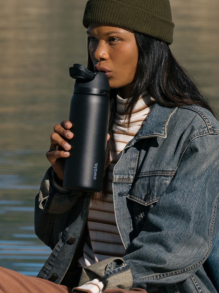 owala Very Very Dark FreeSip® 32oz Stainless Steel Water Bottle - Image 7 of 7 owala Very Very Dark FreeSip® 32oz Stainless Steel Water Bottle - Image 7 of 7