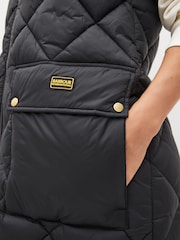 Barbour International® Bonneville Longline Quilted Black Gilet - Image 5 of 6