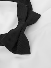 White/Black Single Cuff Occasion Shirt And Bow Tie Set - Image 7 of 8