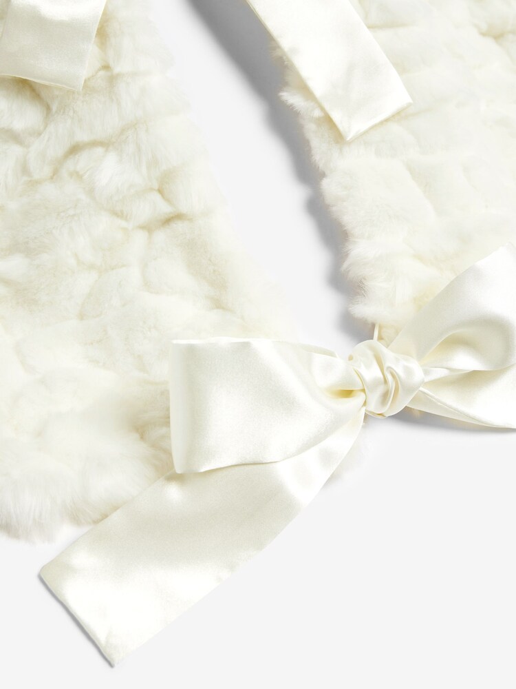 White Faux Fur Christmas Tree Skirt - Image 2 of 5