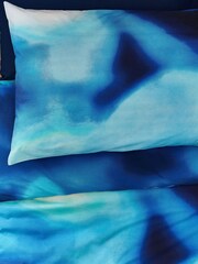 Navy Blue Ombre Print Duvet Cover and Pillowcase Set - Image 3 of 7