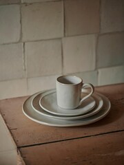 Dutch Rose Set of 4 White Dinner Plates 215CM - Image 2 of 4