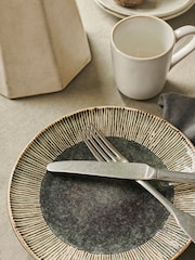 Dutch Rose Dark Green Set of 4 Dinner Plates Set of 4 Dinner Plates - Image 4 of 4