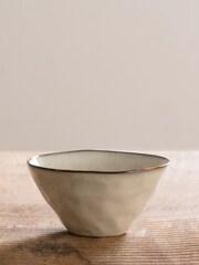 Dutch Rose Set of 4 Cream 14CM Bowls Gift Boxed - Image 1 of 3