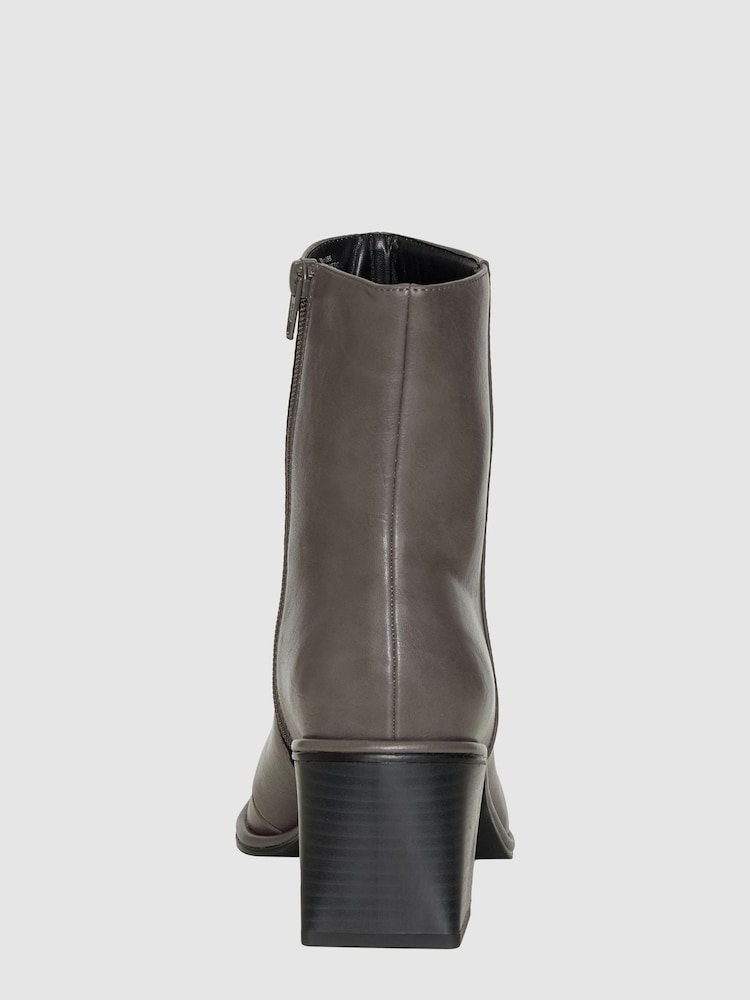 Evans Brown Extra Wide Fit Bruce Ankle Boots - Image 5 of 5