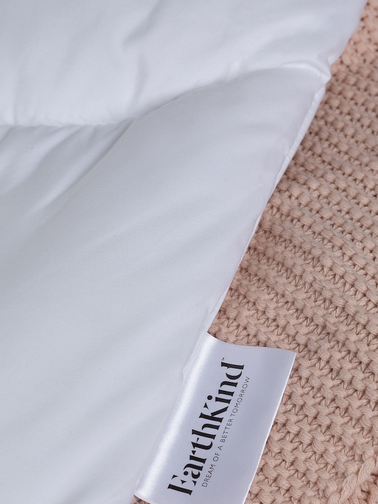 EarthKind Synthetic 4.5 Tog Summer Duvet - Image 2 of 5