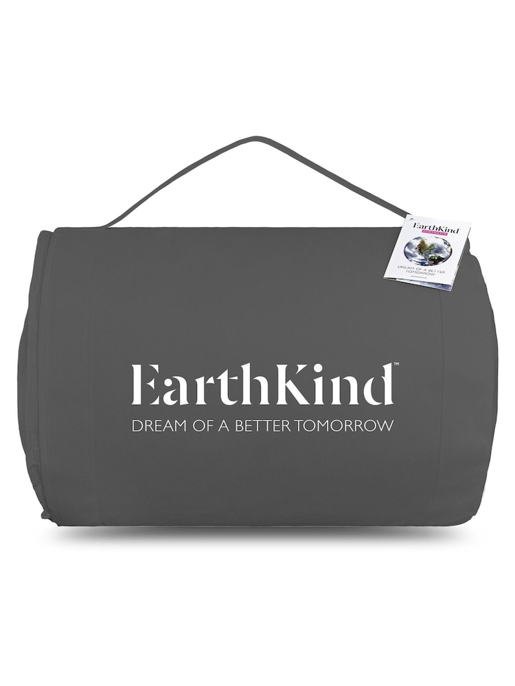 EarthKind Synthetic 4.5 Tog Summer Duvet - Image 5 of 5