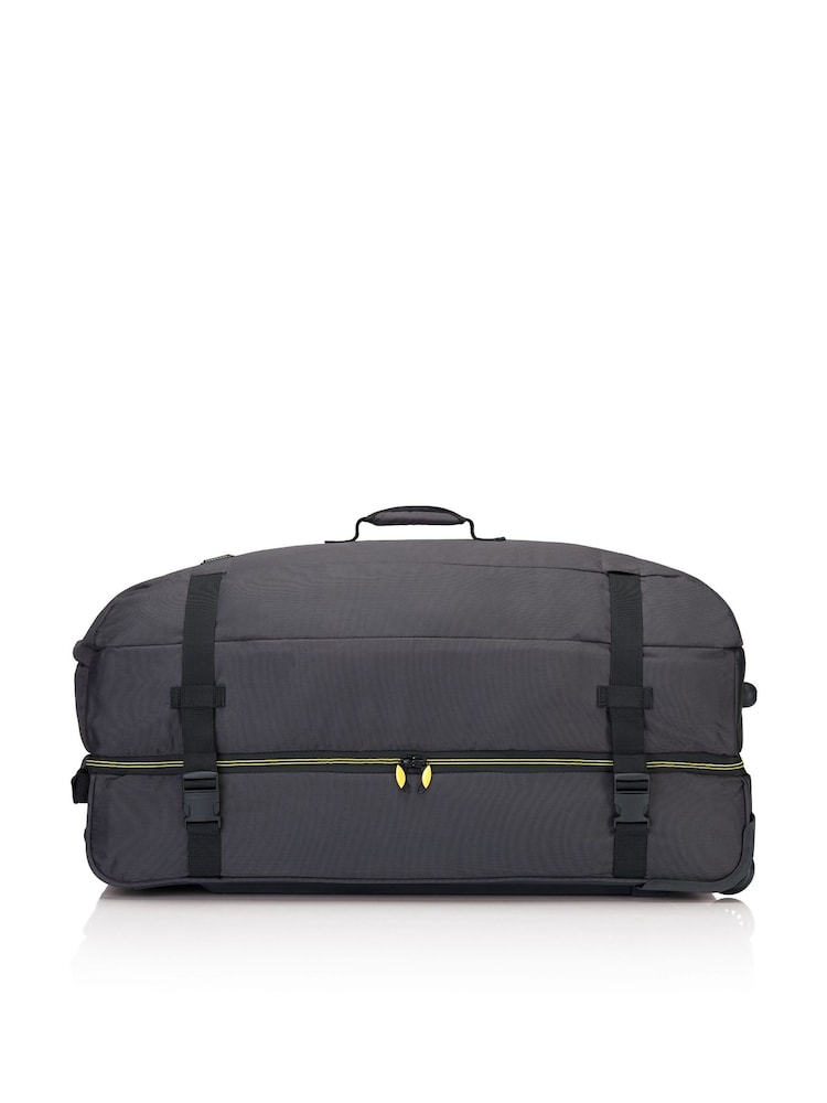 Tripp Grey Style Lite Clam Large Wheel Duffle Bag - Image 2 of 2 Tripp Grey Style Lite Clam Large Wheel Duffle Bag - Image 2 of 2