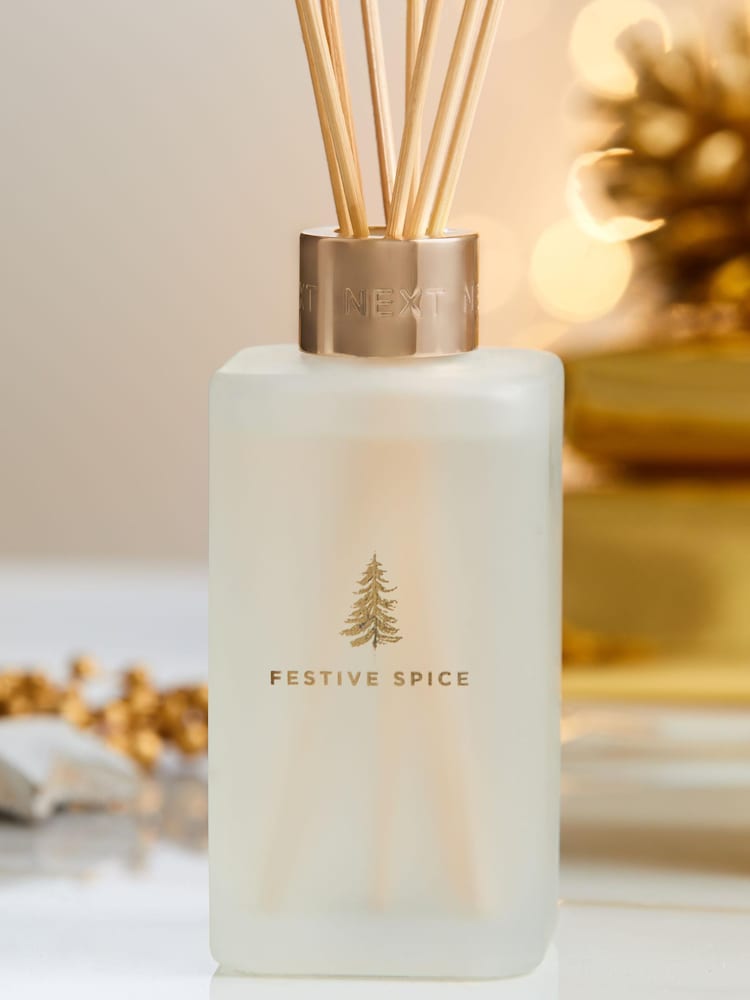 White Festive Spice Fragranced Christmas 180ml Reed Diffuser - Image 2 of 5