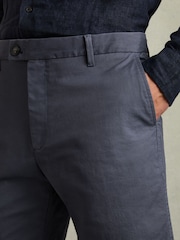 Azul fuerza aérea - Reiss Wicket Cotton Chino Shorts with Stretch - Imagen 4 de 7