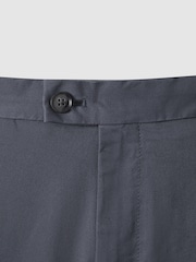 Azul fuerza aérea - Reiss Wicket Cotton Chino Shorts with Stretch - Imagen 6 de 7