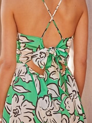 Grün mit floralem Print - Midi-Trägerkleid mit Wasserfallausschnitt hinten - Bild 5 von 7