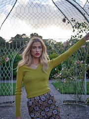 Another Sunday Olive Green V-Neck Rib Knitted Jumper - Image 3 of 3
